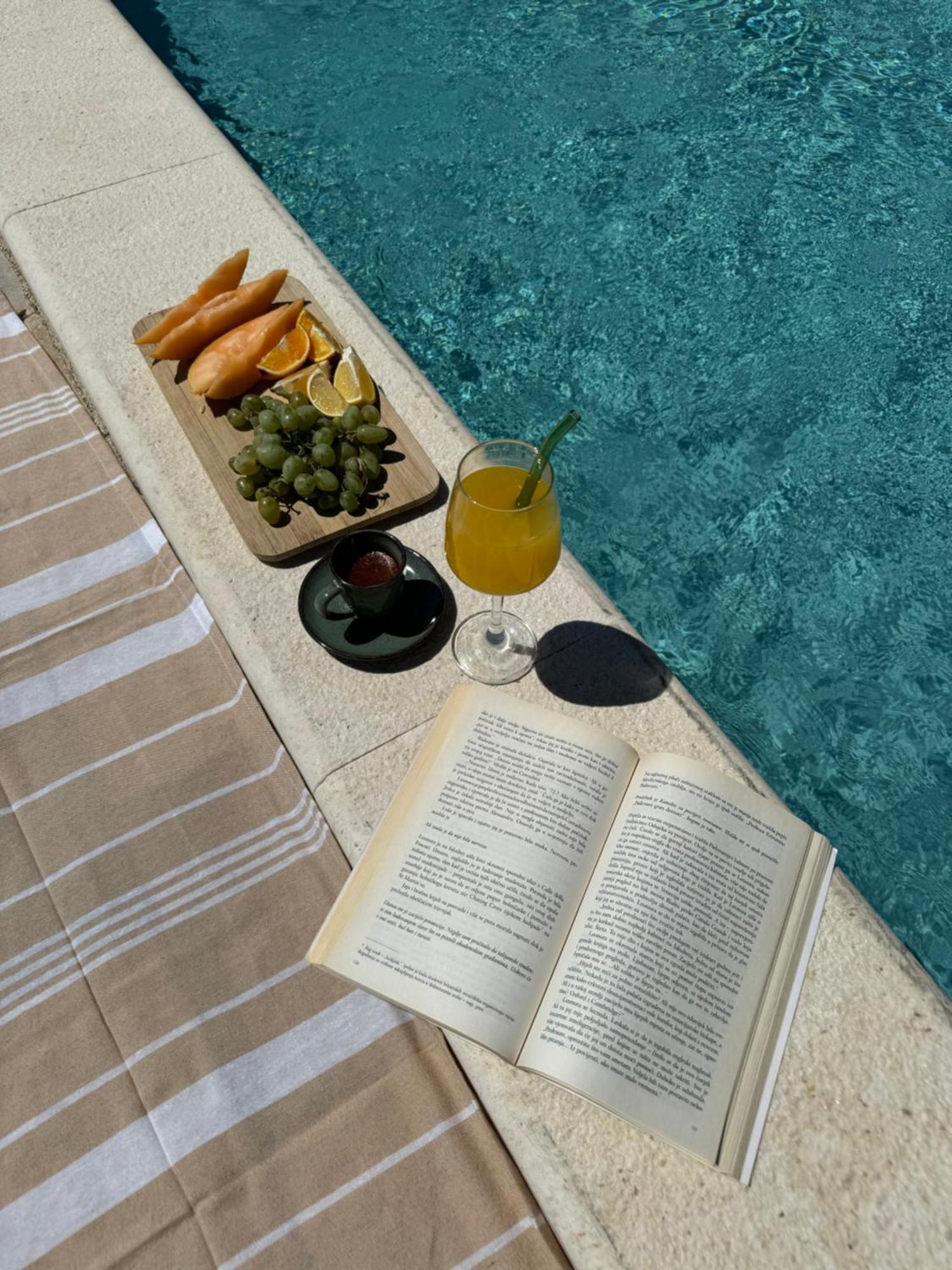 Holiday Home Iva With Pool Sukošan Dış mekan fotoğraf