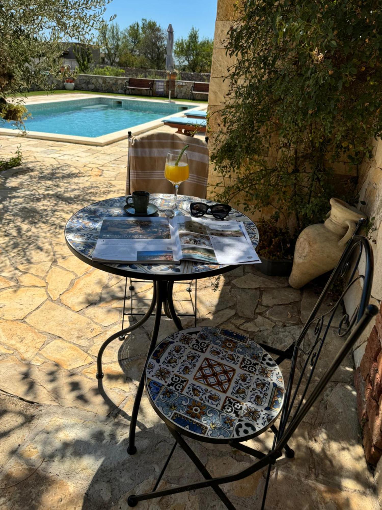 Holiday Home Iva With Pool Sukošan Dış mekan fotoğraf